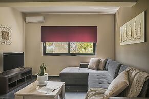 Queen Bee Residence