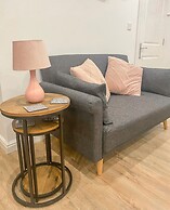 4c Gaia Lane