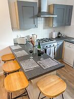 4c Gaia Lane
