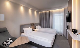 Holiday Inn Express Munich North by IHG