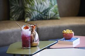 Moxy Athens City
