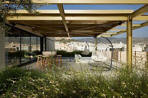 Moxy Athens City