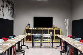Moxy Athens City
