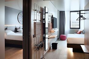 Moxy Athens City