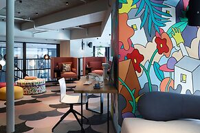 Moxy Athens City