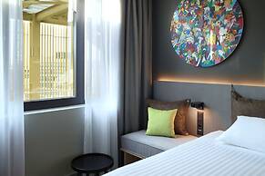 Moxy Athens City