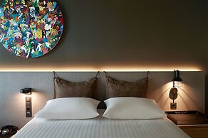 Moxy Athens City