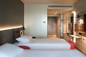 Moxy Athens City