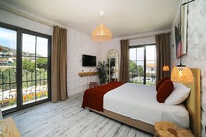 Huzurla Otel