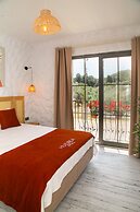 Huzurla Otel