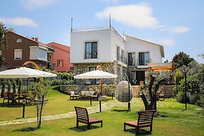 Huzurla Otel
