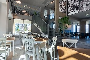 The Five Elements Hotel