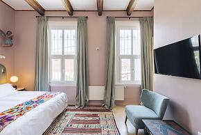Casablu Hotel