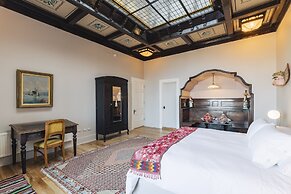 Casablu Hotel