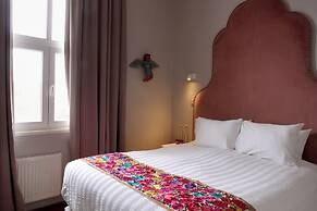 Casablu Hotel