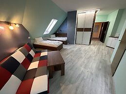 Hotel N
