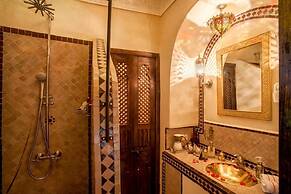 Room in B&B - Riad Anabel - Bougainvillier Double
