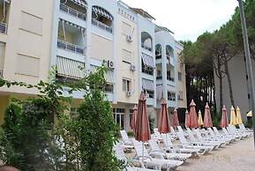 Charming Accommodation With Swimming Pool