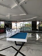 Brand New Modern Studio, Burj Khalifa View Pool