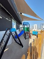 Brand New Modern Studio, Burj Khalifa View Pool