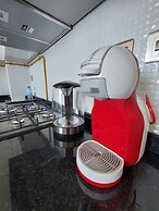 Brand New Modern Studio, Burj Khalifa View Pool