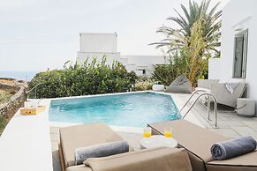 Villa Arades Sifnos with Private Pool