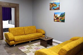 Big Life Hotel