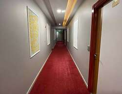 Big Life Hotel