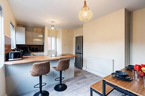 Impeccable Luxury 2-bed House in Sheffield