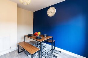 Impeccable Luxury 2-bed House in Sheffield