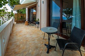 Evgenias sea view apartments