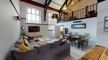 Hu1 Boutique City Apartment - Sleeps 6