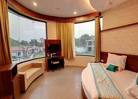 Keshav Resort