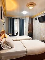 Maaeen Hotel