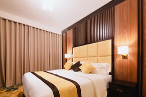 Golden Ship Hotel