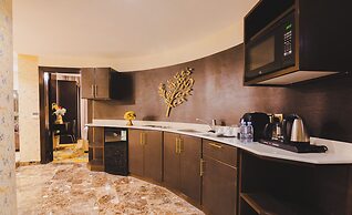 Golden Ship Hotel