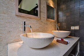Villa Sheeba
