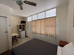 Glossop Motel