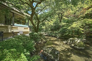moksa Rebirth Hotel