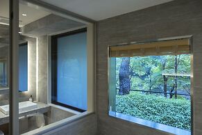 moksa Rebirth Hotel