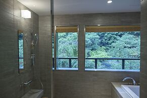 moksa Rebirth Hotel
