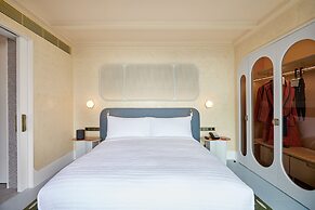 The Standard, Bangkok Mahanakhon