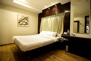 Hotel Grand Girdhar