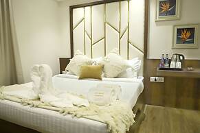 Hotel Grand Girdhar