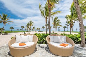 Two Ocean View Caleton Villas in CapCana