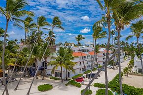 Luxury beachfront villa in Los Corales