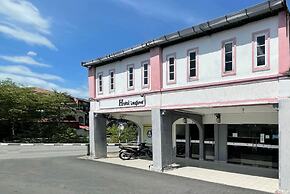 OYO 90324 Muar Station Hotel
