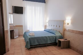 Hotel Alex Square