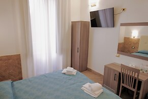 Hotel Alex Square