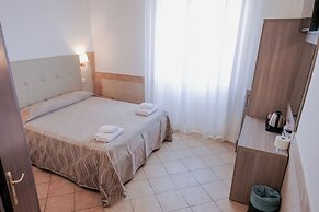Hotel Alex Square
